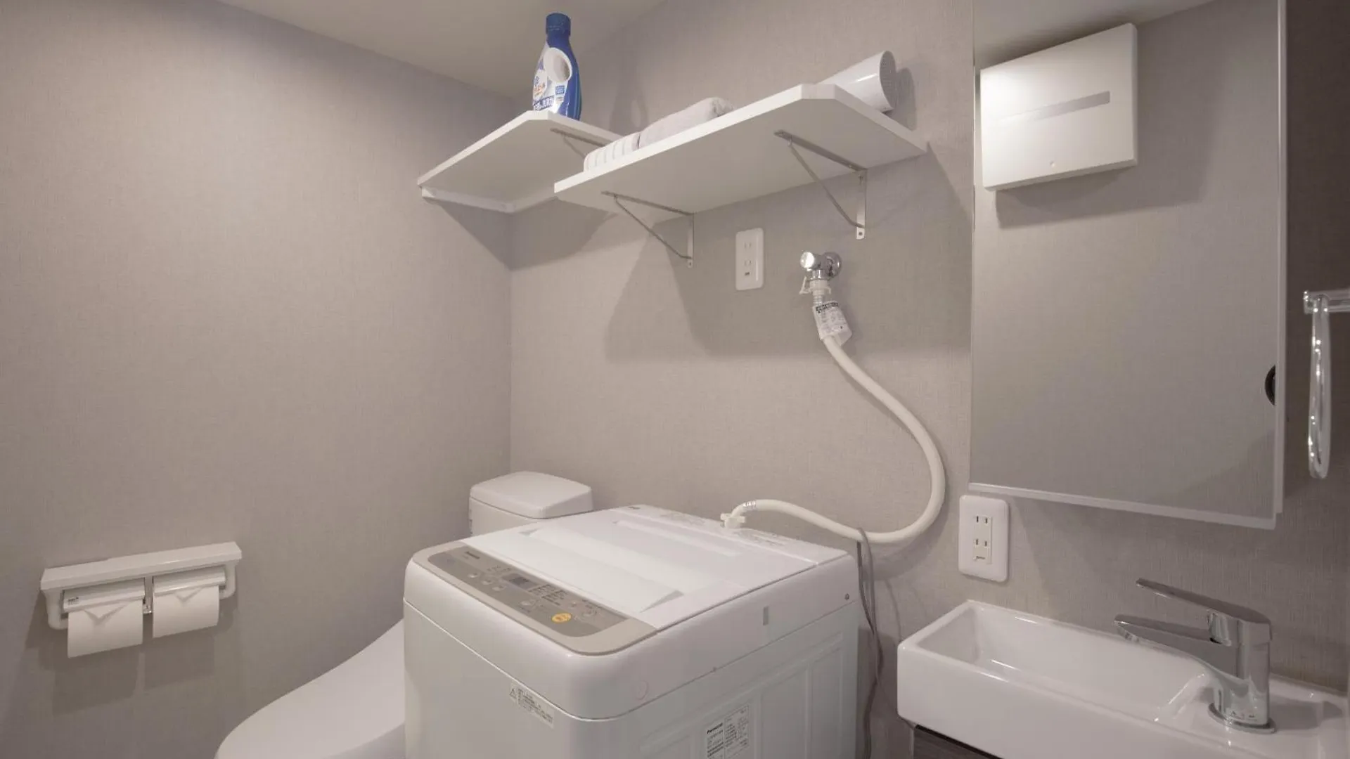 A Chic And Contemporary Trendy Bnb In The Heart Of The City- E02F Apartment Tokyo Japan
